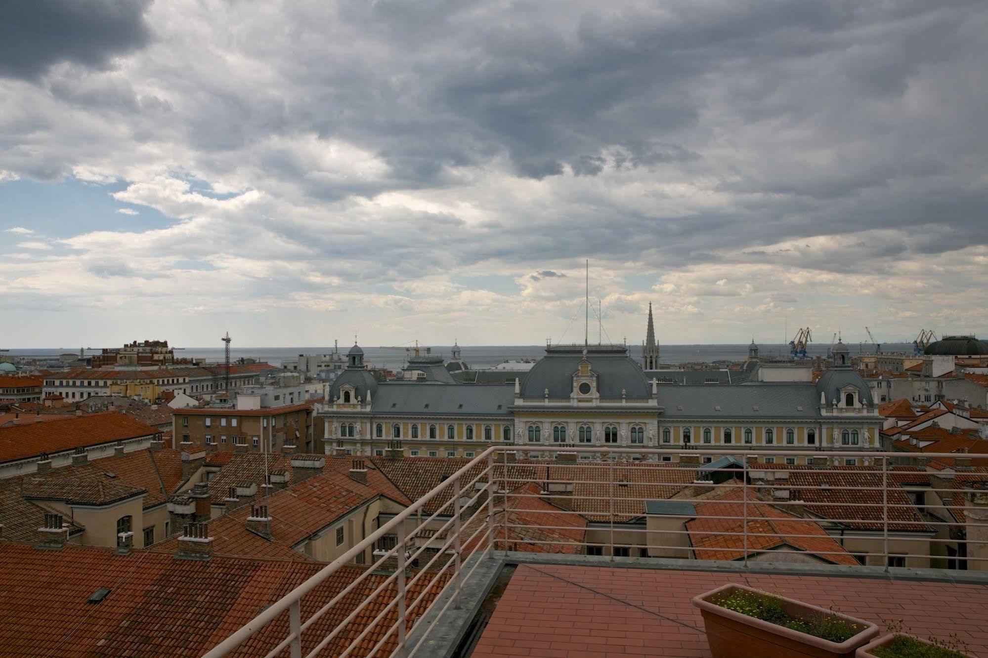 Residence Le Terrazze Triest Zewnętrze zdjęcie